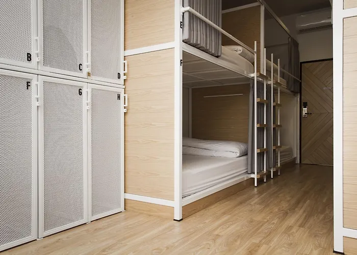 Bed One Block Hostel